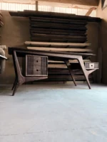 CAPRI Desk Office
